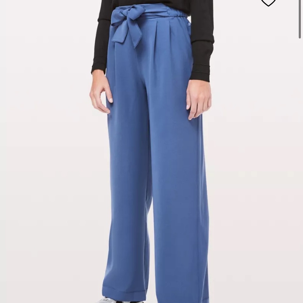Lululemon noir pant